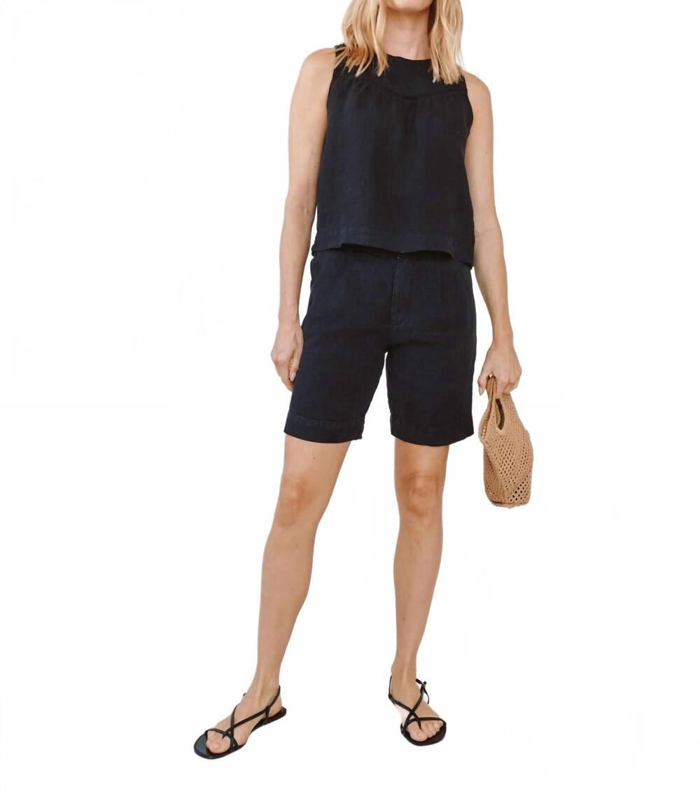 NEW BELLA DAHL pleated bermuda shorts in black